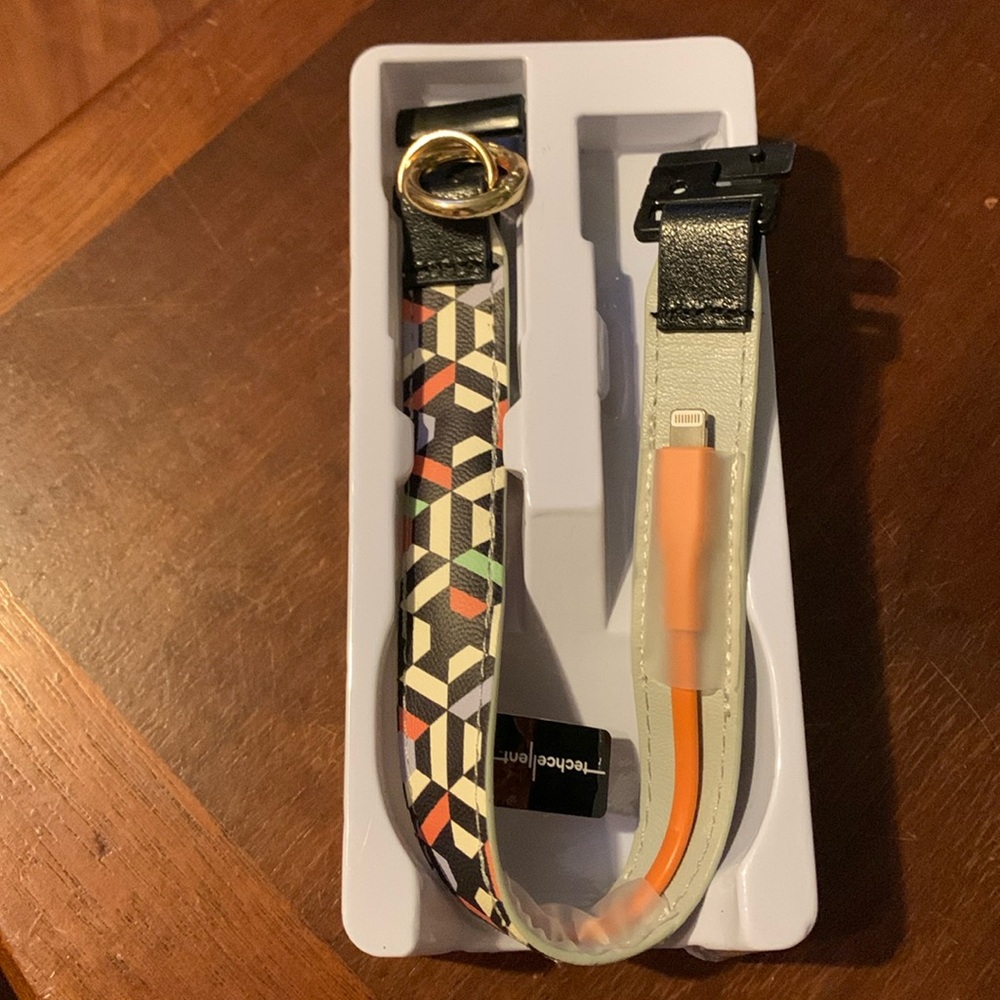 Techcellent brand Charge & Sync Wrist Strap. Lighting to USB-A (made for Apple)